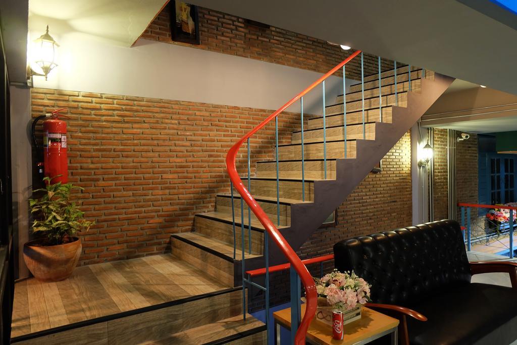 Hotel Bann Aom Boutique Pranburi Esterno foto